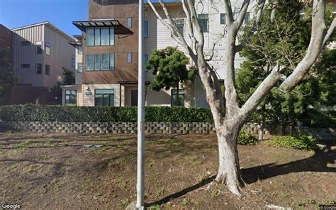 Condominium sells for $2.1 million in Palo Alto